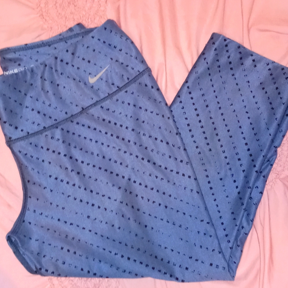 Nike capris